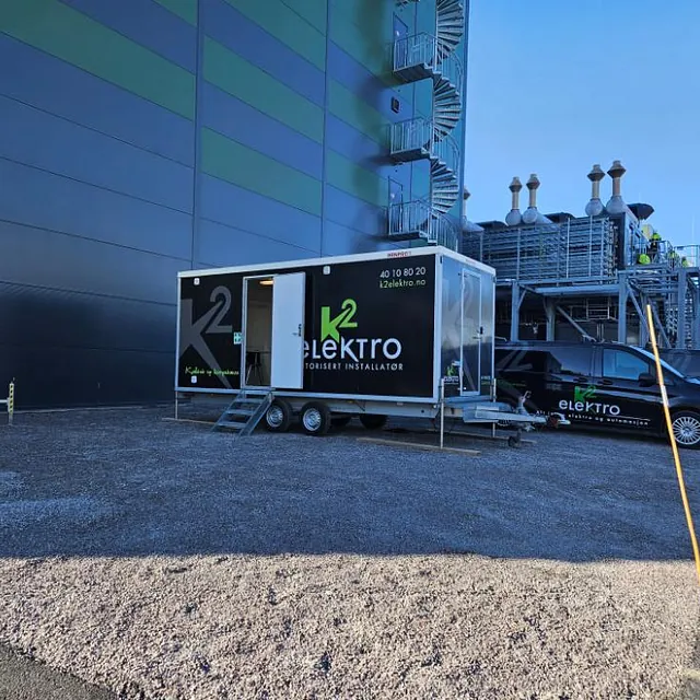 K2 Elektro tilhenger brukt til elektroinstallasjon i industri, transporterer verktøy og utstyr til byggeplasser